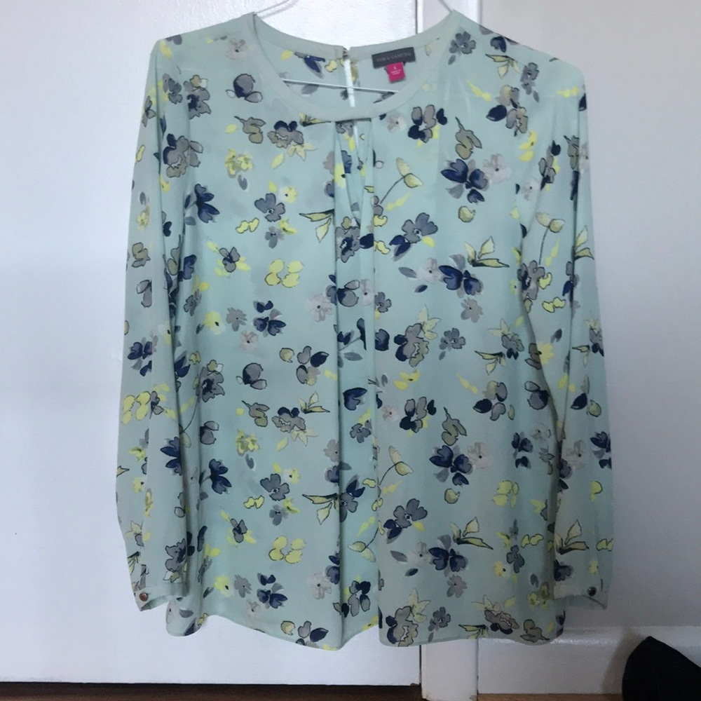 Vince Camuto top